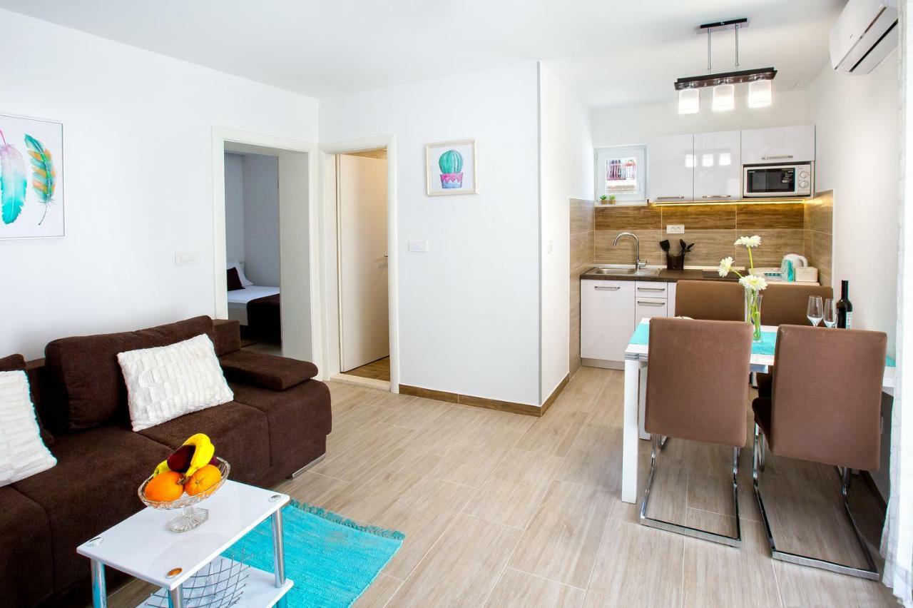 Apartment Nives In The City Center - Free Parking Split Exterior photo